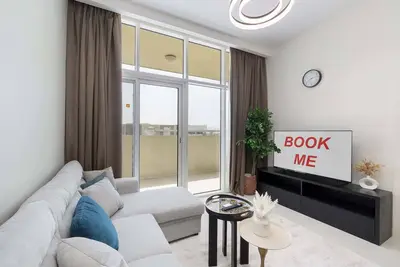 Image de Modern 1 Bed in Jvc Sleeps 4 with City Views