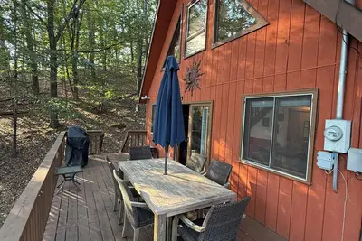 Image de Charming 3-bedroom house in Saw Creek private Community in the Poconos.