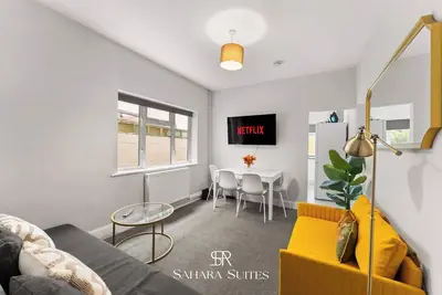 Image de Upto 20%Off | Modern 4br Portsmouth Stay | Sleep 8