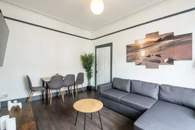 Image de omfy 4br Family House • 15 Mins to Liverpool City Centre