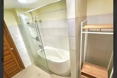 Image de Cozy 1-bedroom condo in terrific Cebu City with scenic view.