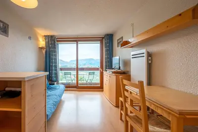 Image de Studio 'Avec Vue Splendide' avec Vue sur la Montagne et Balcon