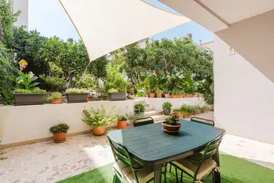 Image de Maison de Vacances 'Ardesia Vacanze - Valderice' avec Jardin Privé, Wi-Fi et Climatisation