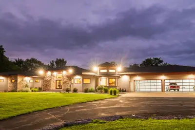 Image de Spacious secluded 5bedroom 8bath estate in charming Prescott with pool