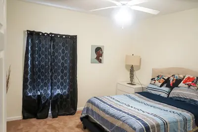 Image de 2-bedroom apartment in beautiful Huntsville with Ac