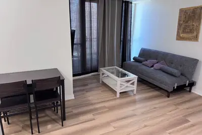 Image de Modern 1-bedroom condo near Square One Mall  Mississauga.