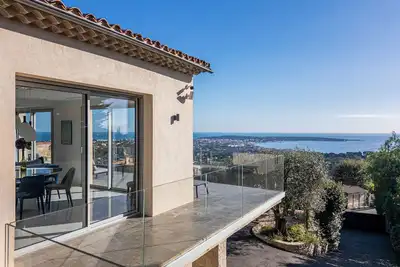 Image de Villa de luxe avec vue mer Super Cannes- Vallauris