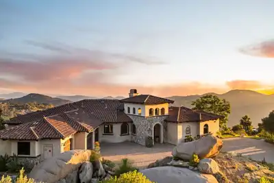 Image de Majestic Vista View Villa in Escondido Exclusive Gated Community