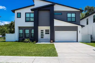 Image de Beautiful Elegant New Tampa Luxury Home