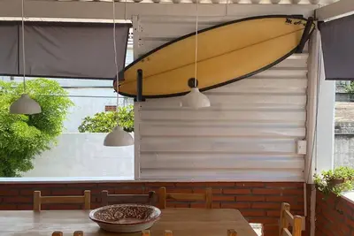Image de Apartment a few blocks from the beach, (7 people) with outdoor hammocks!