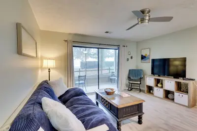 Image de 5 Mi to Cherry Grove Beach: Dog-Friendly Condo!