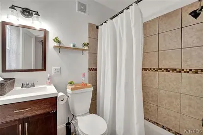 Image de 3 Bedroom unit in Buffalo