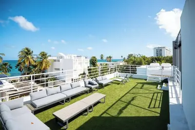 Image de Beach Compound - Huge Gym, Pool, Rooftop w/ Basketball, Gated Neighborhood