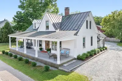 Image de Quintessential Vermont Charm in the Heart of Stowe Village