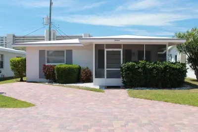 Image de Beachside Fun & Family Comfort, Just Steps from the Sand – Aloha Kai #16 - Roelens