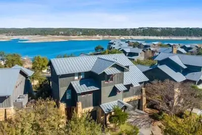 Image de Lake Travis Retreat | 5br | Bbq | Pickleball