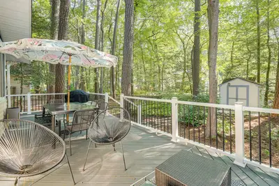 Image de 8 Mi to Ocean City Beach: Home w/ Pool Access!