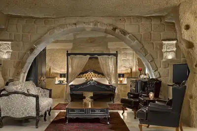 Image de Romantic Cave Getaway with Hammam Access & Elegant Garden Dining!