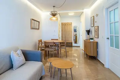 Image de Portside paradise - 2-bedroom apartment steps from the marina