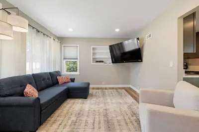 Image de Sleeps 10, Available Garage!