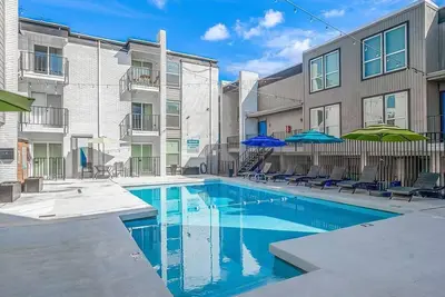 Image de Modern Apartment Near Downtown Dallas Design District | 1 Br, 1bt, sleeps upto 5