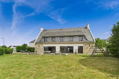Image de Vue rivière - grande maison et jardin pour 10