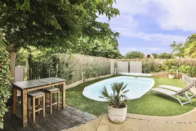 Image de Maison de vacance avec piscine proche de la mer
