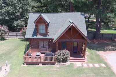 Image de Hollyn's House: 2 Br, 1 Ba Cabin or Bungalow in Heber Springs, Sleeps 4