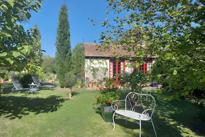 Image de Maison de Vacances 'Cocooning Au Cœur De La' avec Wi-Fi et Climatisation