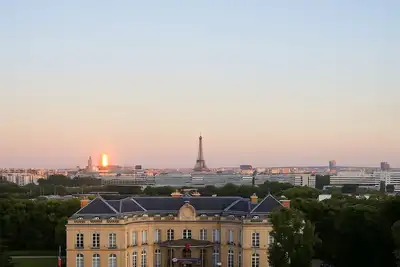 Image de Eiffel Tower View – Entire Apartment