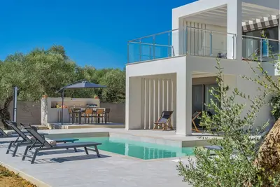 Image de 3-Bedroom Villa with Private Pool - Hariati Villas
