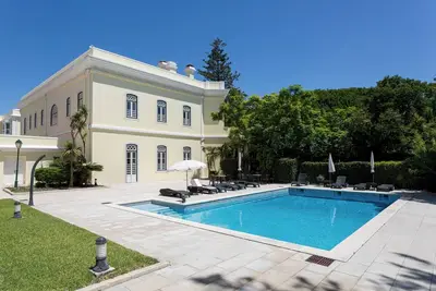 Image de Royal Hideaway – Estoril 2br Pool Retreat