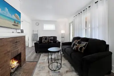 Image de Upstate Haven 3BRKing Bed Near UofR & Airport 1. 5 Ba