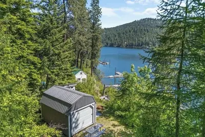 Image de Welcome to your lakeside glamping retreat in Powderhorn Bay on Lake Cda!