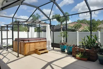 Image de 4-bedroom house in near Trinity. Great for medical professionals. Near hospital
