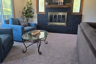 Image de Bison Loft Suite- Trailers/Utv's/Bikers Welcome