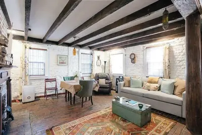 Image de Charming Historic Garden Apartment- Near Jones St.