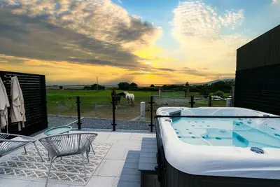 Image de Stunning views from the private hot tub