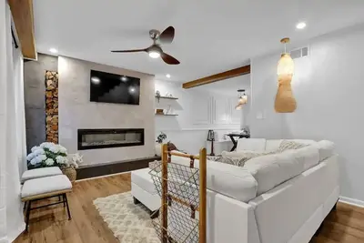 Image de The Retreat - 5 min to Airport & 15 min Downtown