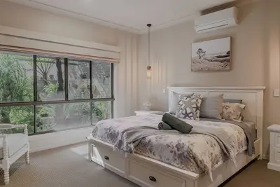 Image de 5br with pool, games room, sleeps up to 10 guests