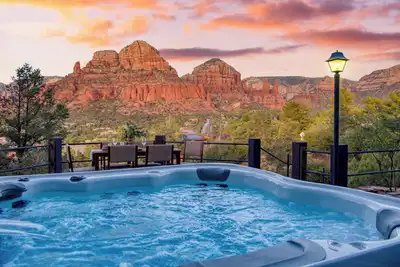 Image de Mid-Century Gem w/ Views, Hot Tub & Sunroom Lounge | Red Rock Haven by AvantStay