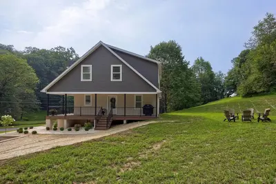 Image de Down in the Hollow |Modern Country Cottage