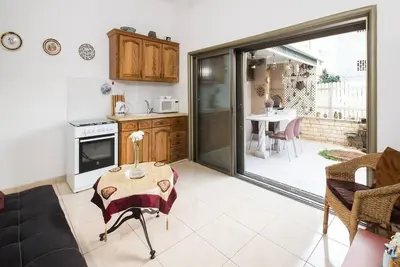 Image de Alona's Apartments beach villa