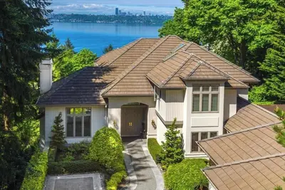 Image de Bellevue 5, 140 SqFt Villa | Water & City Views