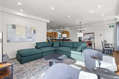 Image de Duckworth | 2 Kings | Penthouse | Harbour Vws