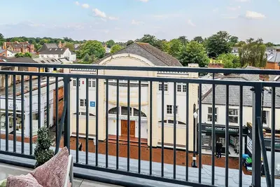 Image de Penthouse | Free Parking | Hi-Speed WiFi | Balcony