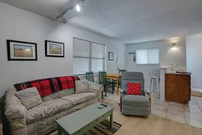 Image de New Listing! Condo two blocks from the chair lift