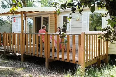 Image de Mobil-home Confort 33m² 3 chambres - terrasse semi-couverte - climatisation 6 personnes