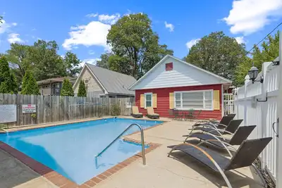 Image de New! Dave's Last Resort Poolside - Long Stay Discount - Relaxing Cabin 3