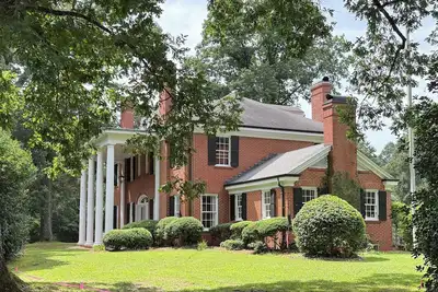 Image de Southern Retreat Home in Athens Ga